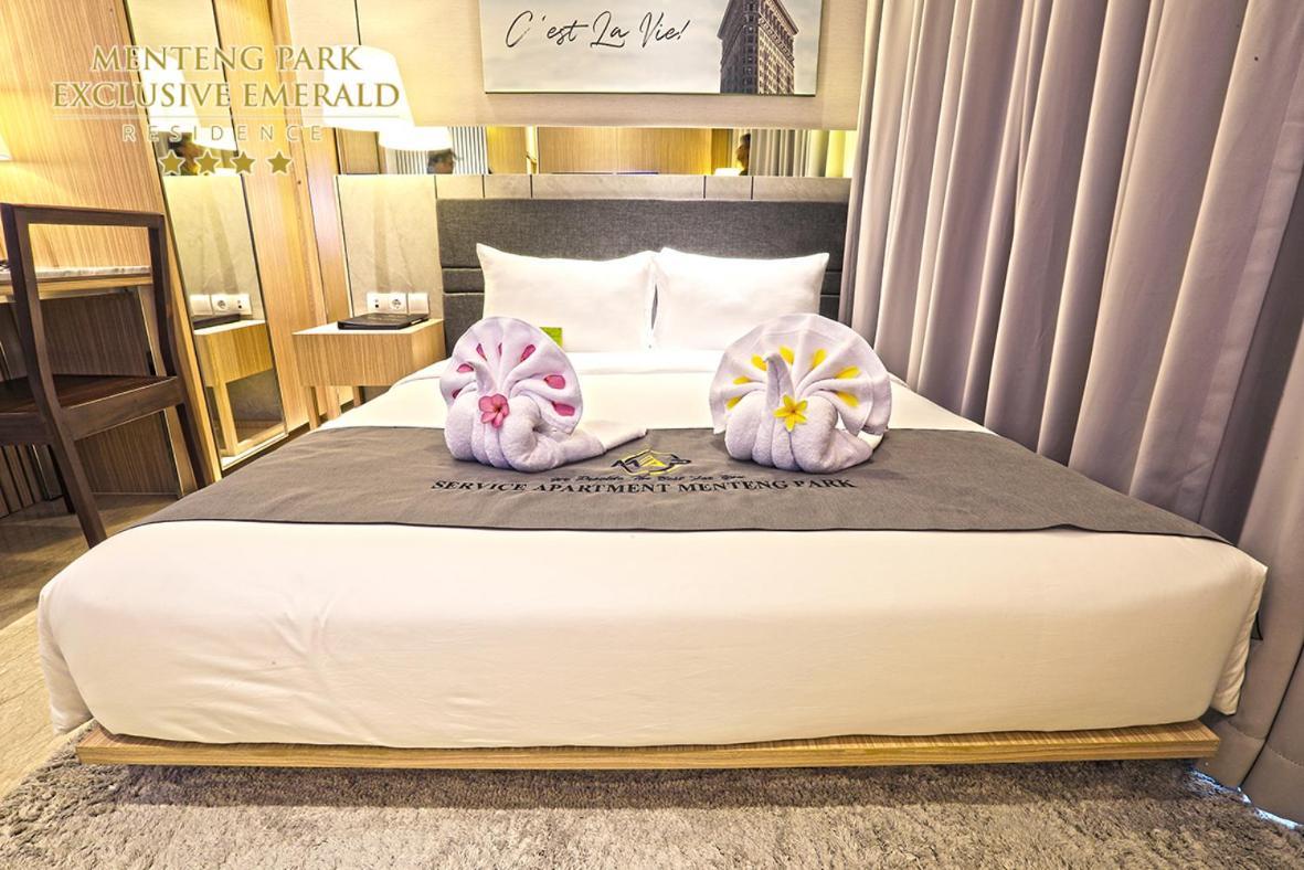 Menteng Park Exclusive Emerald Yakarta Exterior foto