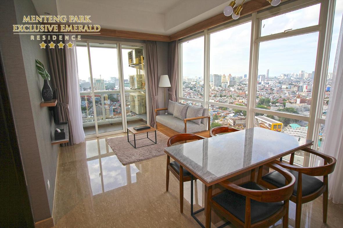 Menteng Park Exclusive Emerald Yakarta Exterior foto