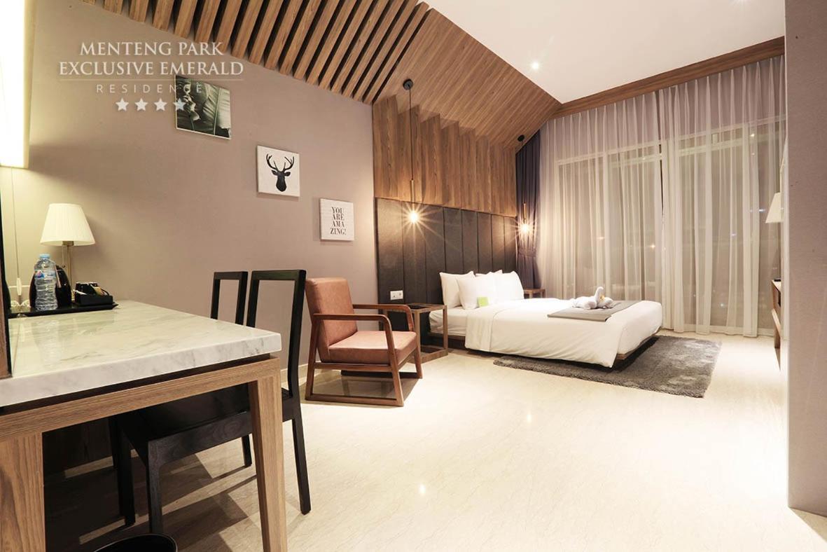 Menteng Park Exclusive Emerald Yakarta Exterior foto
