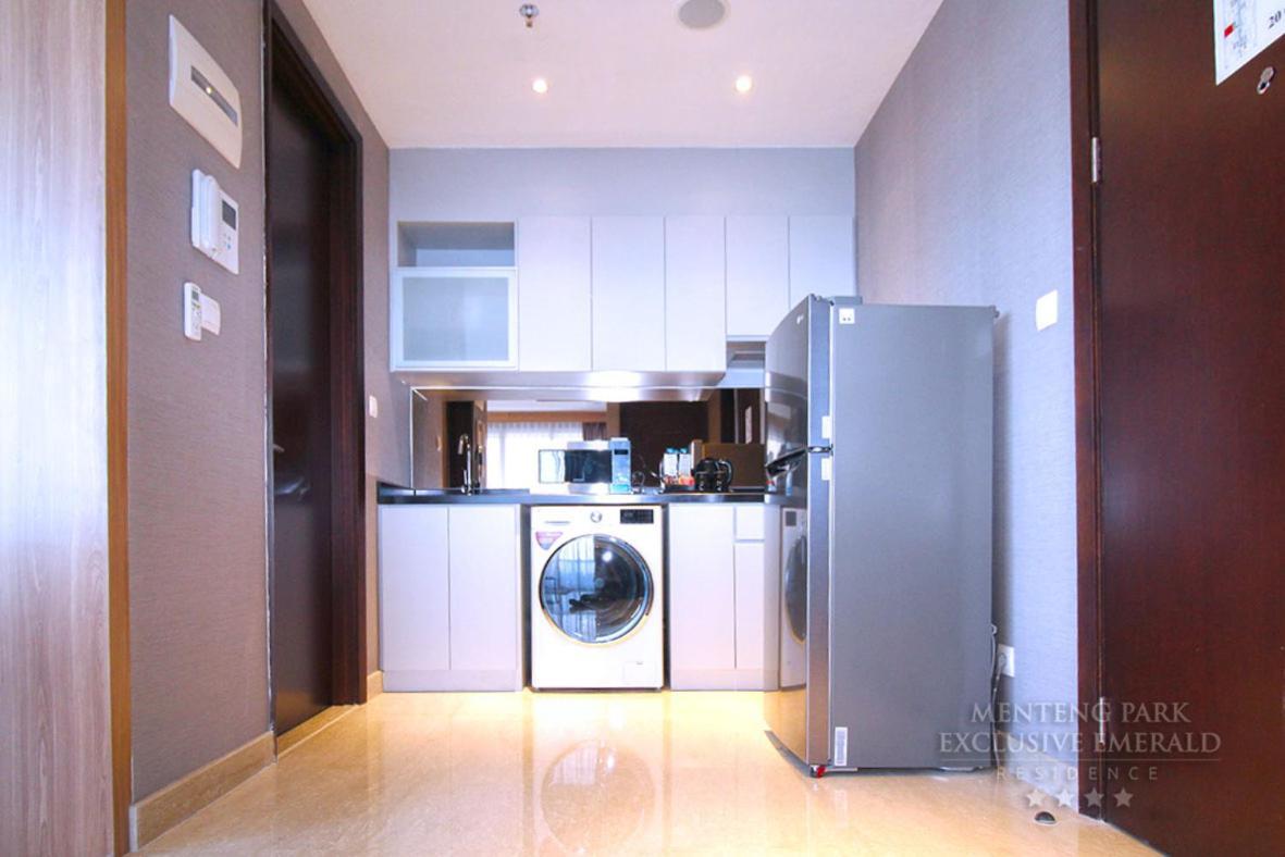 Menteng Park Exclusive Emerald Yakarta Exterior foto